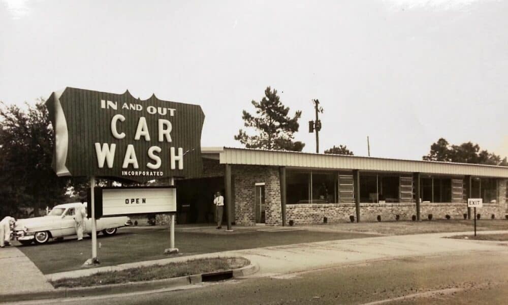 In & Out Car Wash